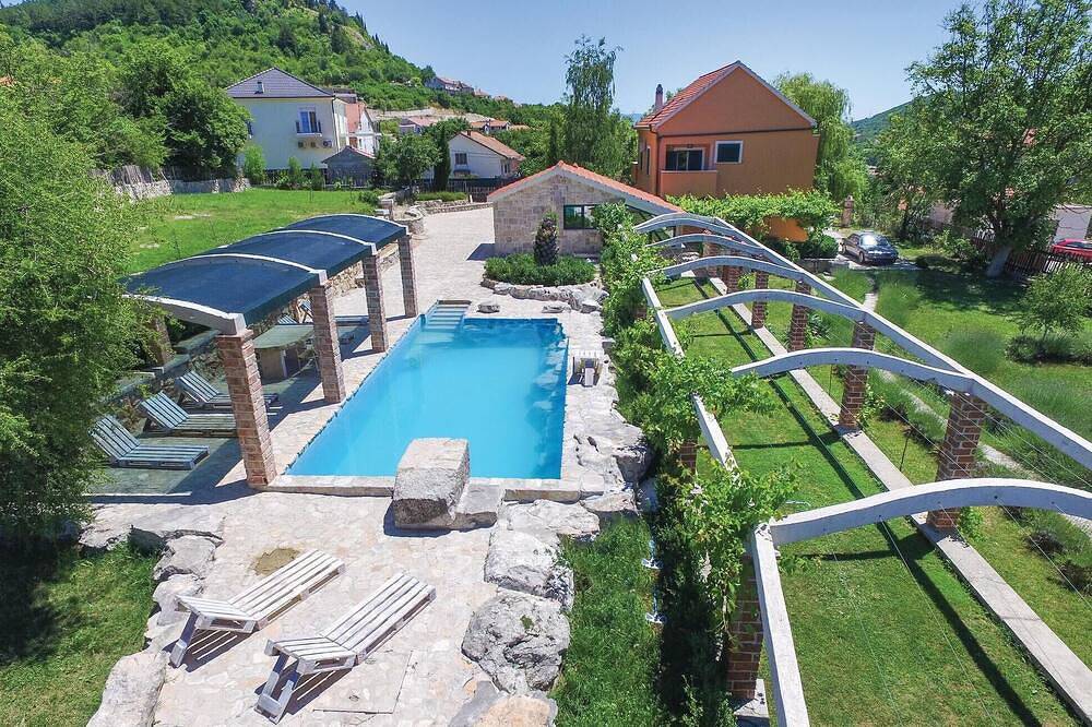 Haustierfreundliches Haus in Sinj mit Sauna in Sinj, Dalmatinisches Zagora