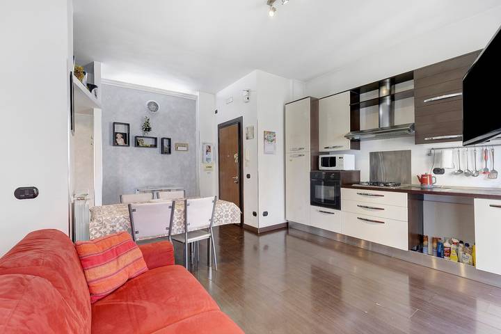 Ferienwohnung für 4 Personen, mit Balkon und Garten in Rom