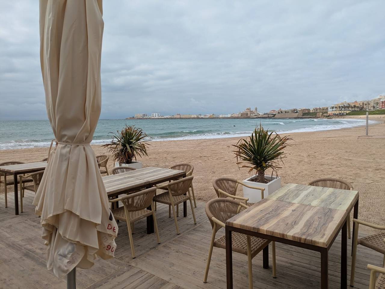 Apartamento entero, Apartamento 'La Casita De Cai' con Wi-Fi y Aire Acondicionado in La Vina, Cádiz
