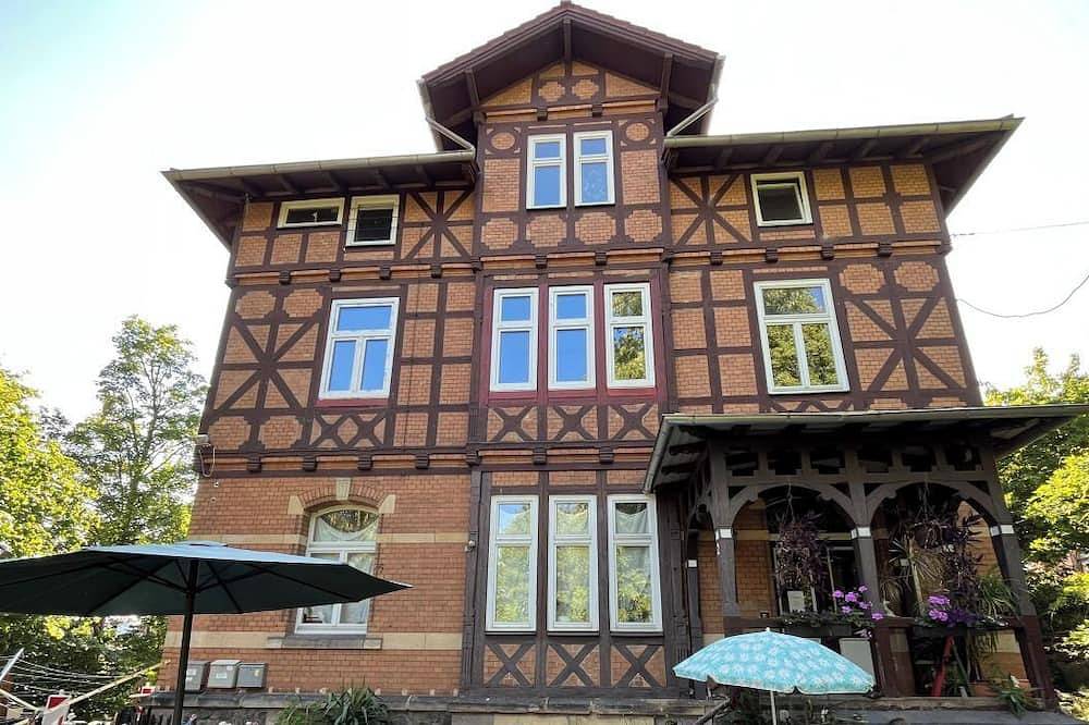 Ganze Wohnung, Ferienwohnung in Suhl - Gründerzeitvilla in Suhl, Rennsteig