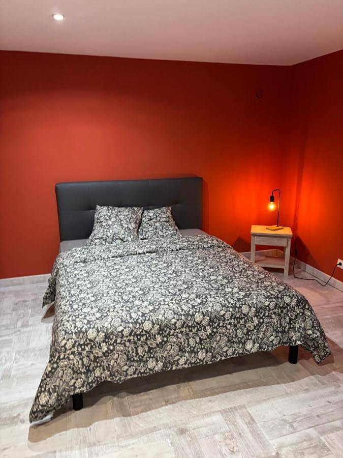 Gîte pour 6 personnes, avec Terrasse et Jardin ainsi que Piscine et Vue à Hasparren - 3