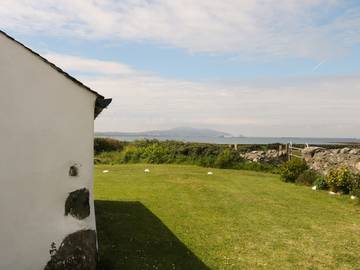 Cottage for 6 People in Isle of Anglesey, Wales, Photo 2