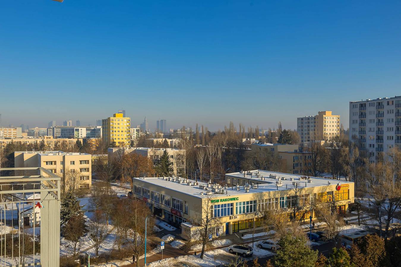 Entire studio, Mo  dawska 15 Warsaw   Bright Studio   Smart Tv   Ideal Location in Warsaw, Masovia