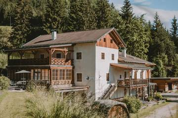 Ferienwohnung für 4 Personen, mit Sauna und Garten in Tisens