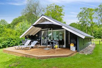 Ferienhaus für 6 Personen, mit Terrasse und Pool, mit Haustier in Arrild