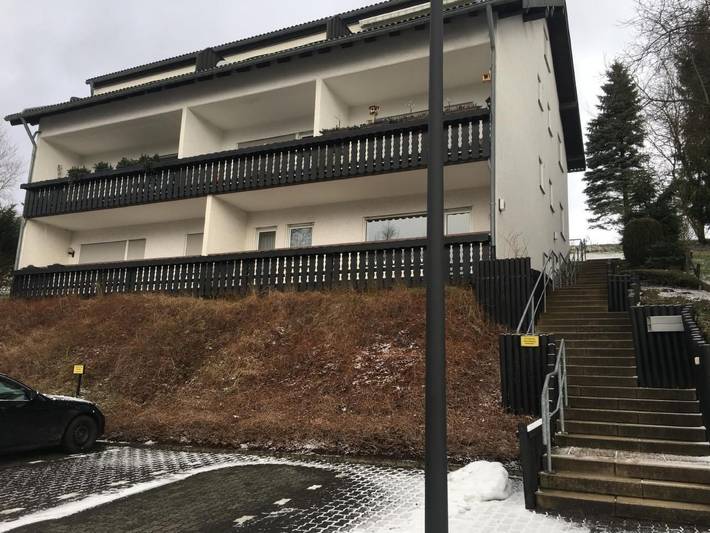 Ferienwohnung für 6 Personen, mit Garten und Seeblick sowie Balkon und Ausblick, mit Haustier in Niedersfeld - 2