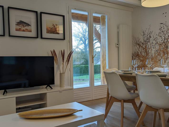 Ruhiges grünes Haus mit Kamin und Garten nahe Dijon in Selongey, Dijon und Umgebung