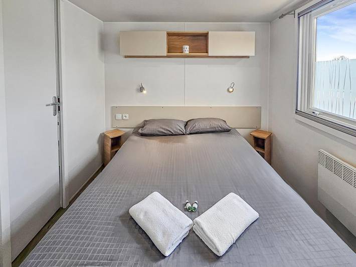 Location de vacances pour 6 personnes, avec jardin et bassin pour enfant ainsi que jacuzzi et piscine à Litteau - 3