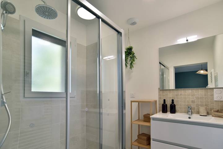Ganze Wohnung, Ferienwohnung für 6 Personen mit Balkon in Dinard, Saint-Malo und Umgebung