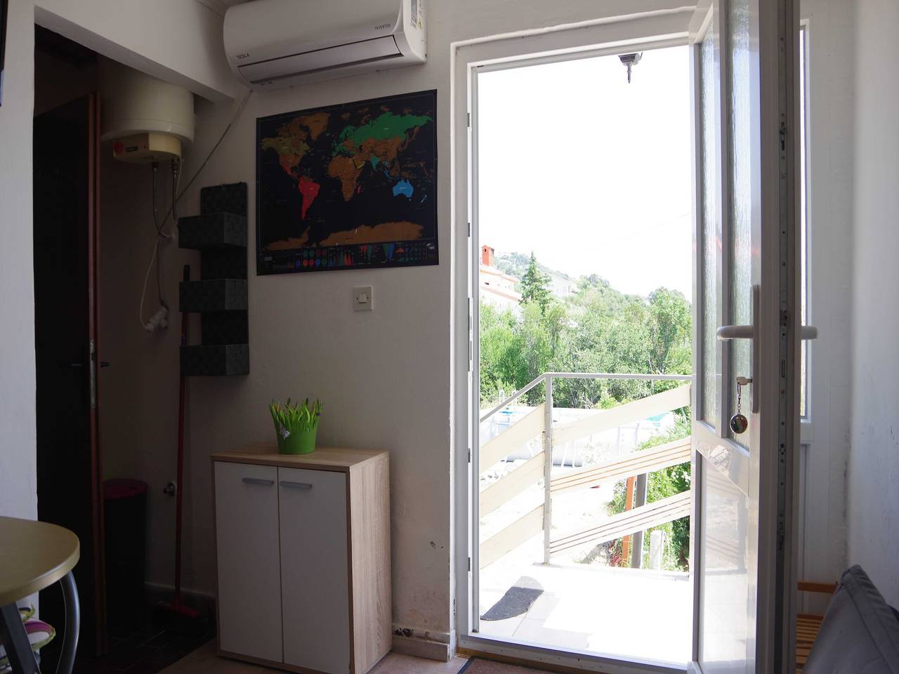 Ganze Wohnung, One Bedroom Apartment with Balcony 3 in Barbat na Rabu, Rab