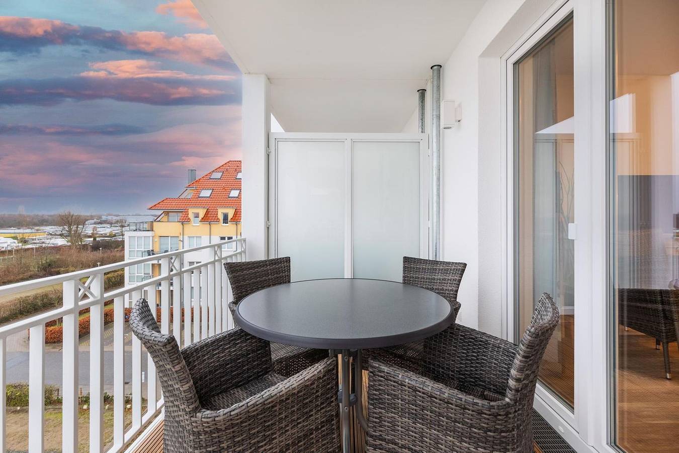Ganze Wohnung, Penthouse für 6 Pers. auf 2 Etagen mit Meerblick, 2 Bädern & Saisonstrandkorb in Großenbrode, Ostholstein