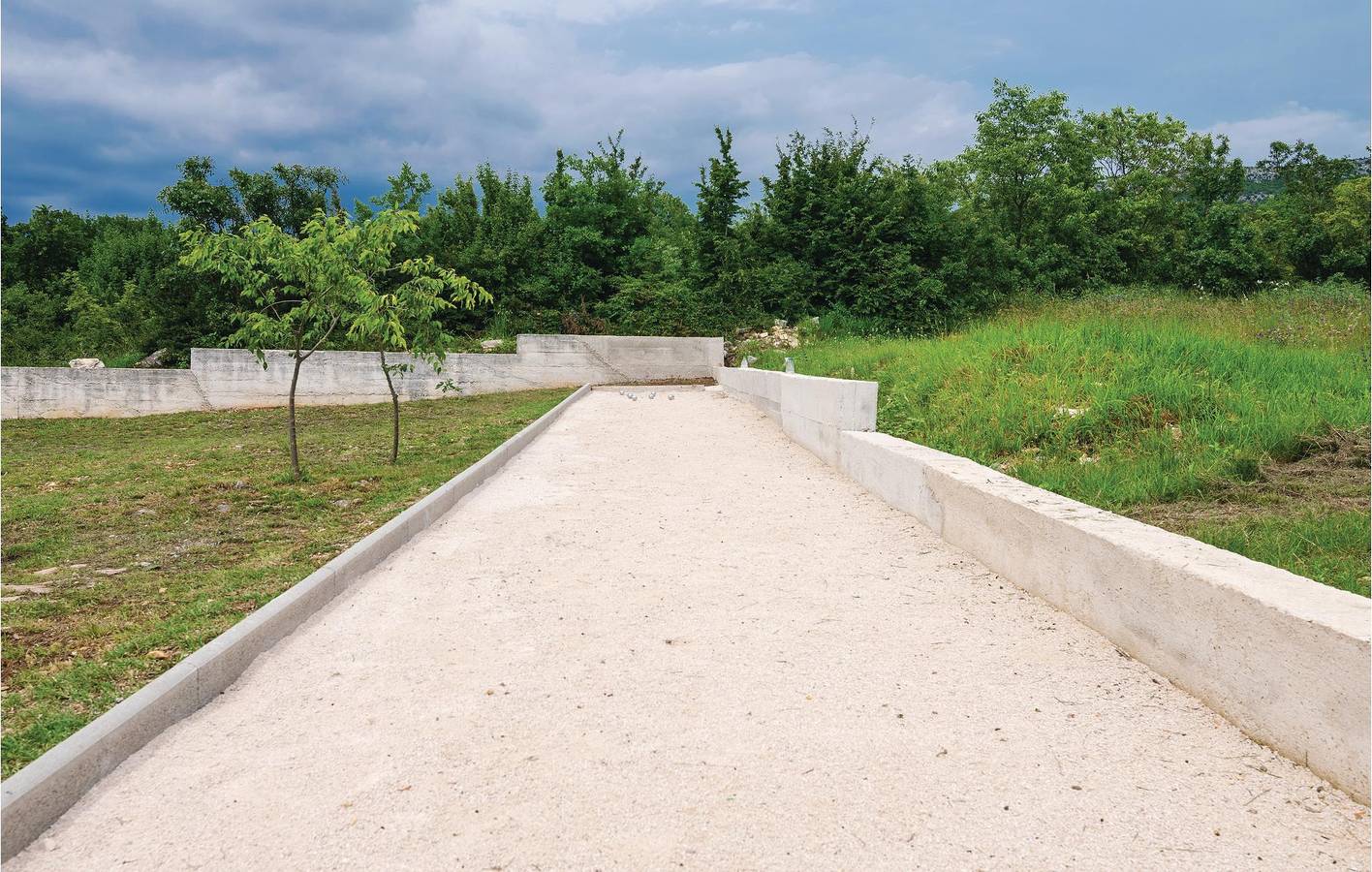 Ferienhaus für 6 Personen mit Terrasse in Donji Karin, Zadar