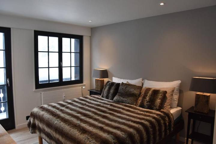Hôtel pour 2 personnes, avec piscine et jacuzzi ainsi que sauna et jardin dans Champoussin - 4