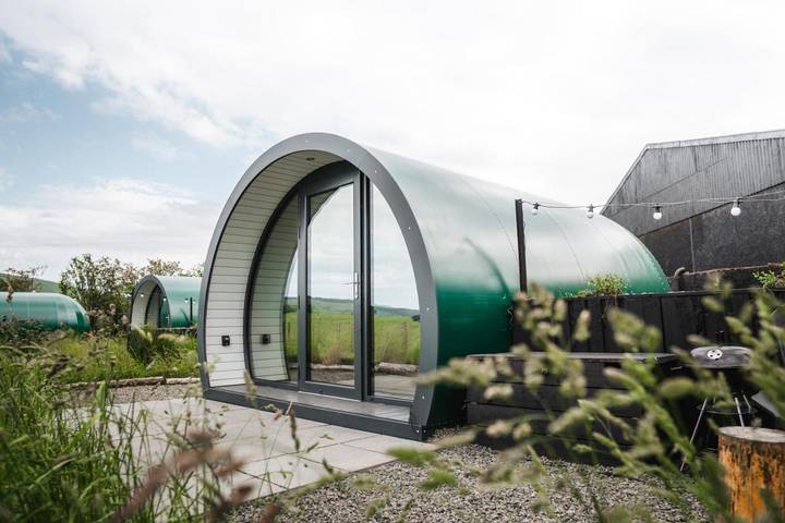 Glamping for 4 people, with Terrace and Garden as well as View in County Antrim