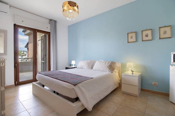 Room for 2 people - 1
