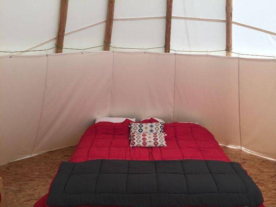 Camping Les Rives de Grand Lieu - Alojamiento 8 personas - Tipis - Sin instalaciones sanitarias in Saint-Philbert-de-Grand-Lieu, Nantes region