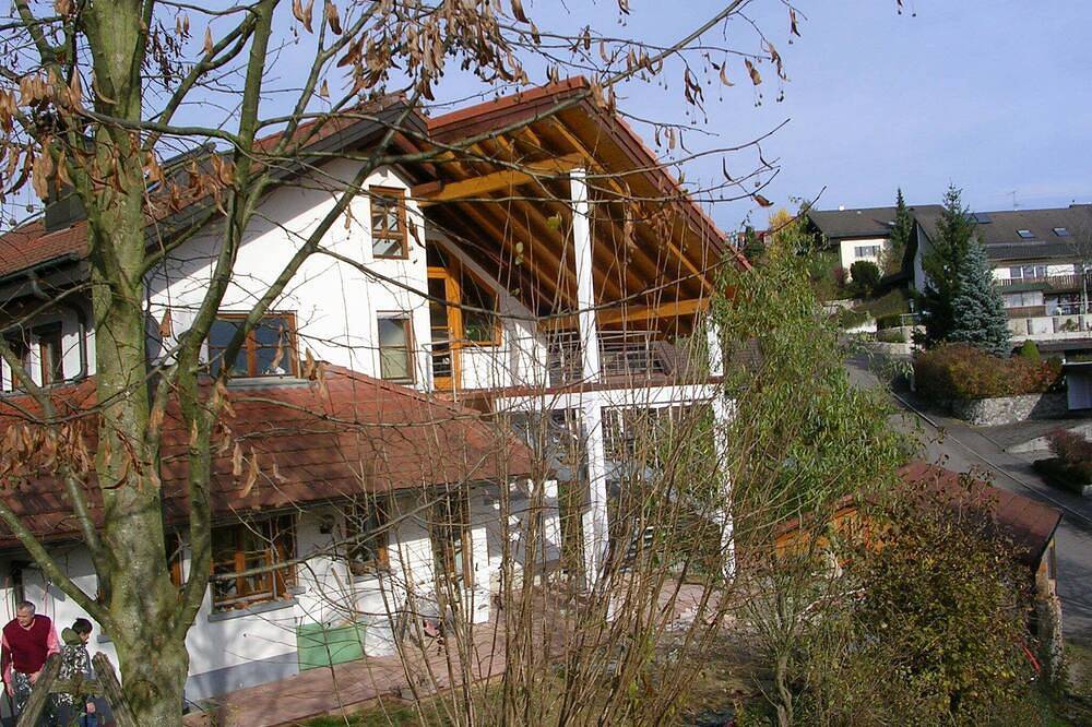 Ganze Wohnung, Ferienwohnung Benz - Nichtraucherwohnung im Dachgeschoss in Rheinfelden (Baden), Südschwarzwald