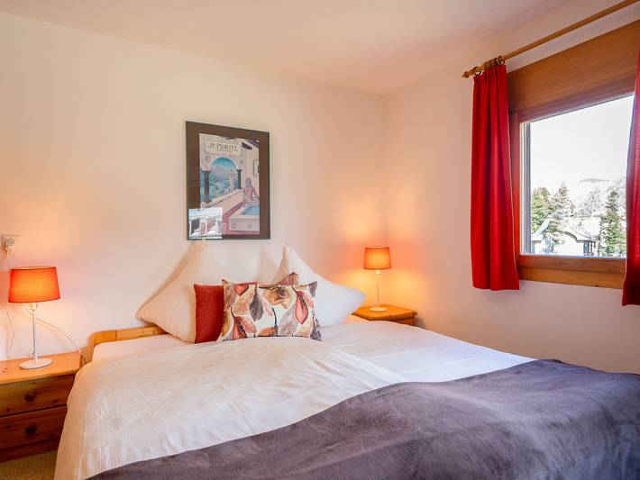 Ferienwohnung für 2 Personen, mit Balkon und Ausblick in Bregaglia