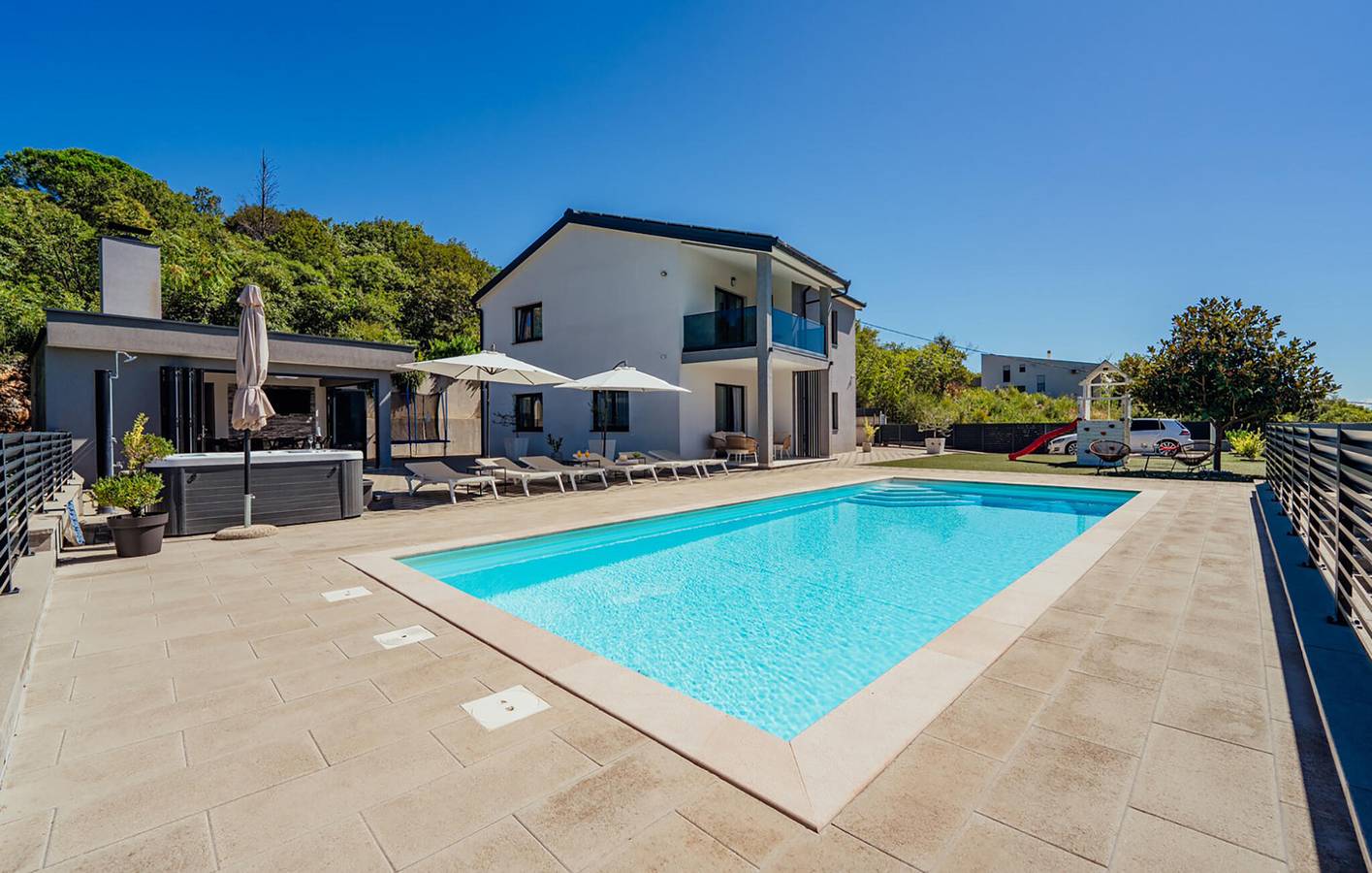 Charmantes Apartment in Imotski mit Pool und Terrasse, in der Nähe des Stadtzentrums in Imotski, Makarska Riviera