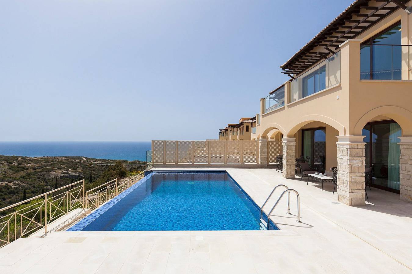 Villa for 6 People in Aphrodite Hills, South Cyprus