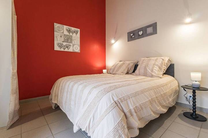 Gîte pour 4 personnes, avec jacuzzi ainsi que piscine et terrasse, animaux acceptés à Pannecé - 3