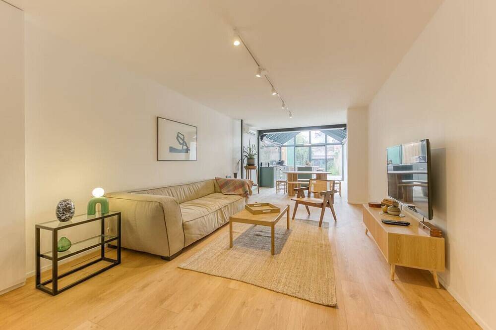 Designer loft 5 minutes from Paris with parking in Bagnolet, Seine-Saint-Denis