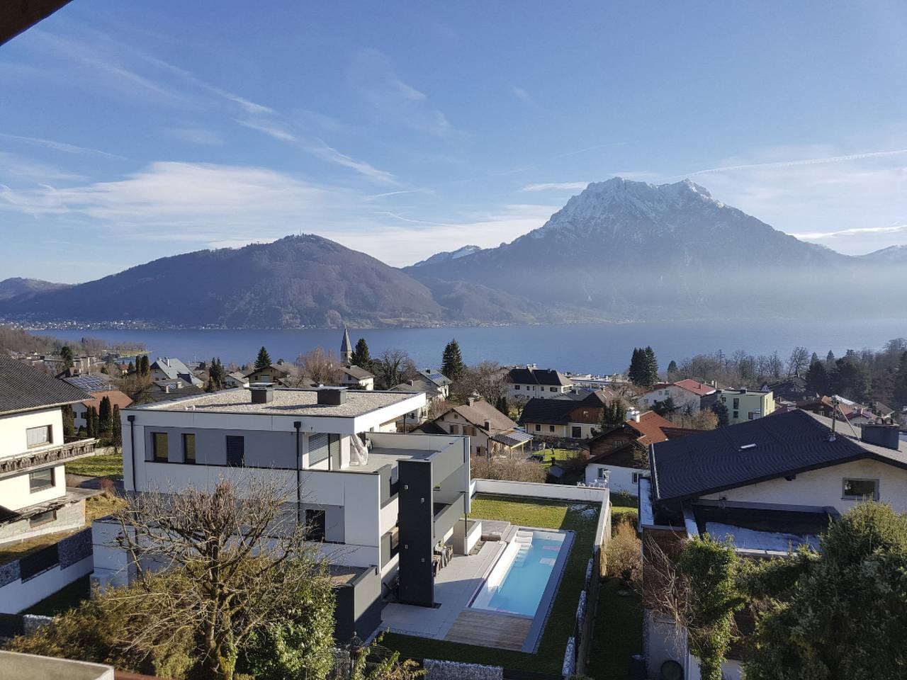 Ganze Wohnung, Dachwohnung mit Balkon und Seeblick in Salzkammergut-Berge, Altmünster