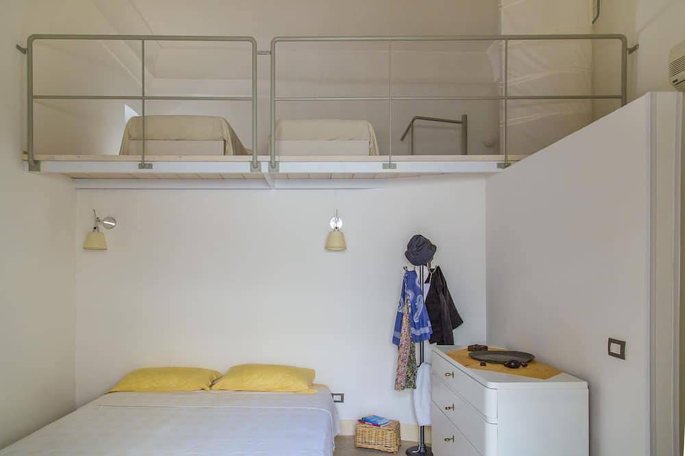 Ganze Wohnung, Charming little house with terraces in Salento, Galatone, Puglia in Galatone, Golf von Tarent