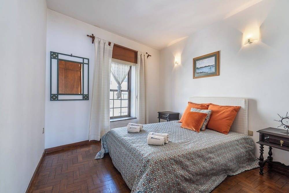 Apartamento entero, Spacious and Sunny Vintage Apartment at the Beach in Vila do Conde, Distrito de Porto