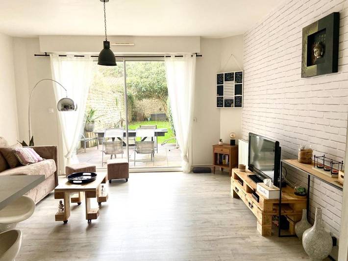 Gîte pour 4 personnes, avec vue et jardin dans Stade Marcel Deflandre