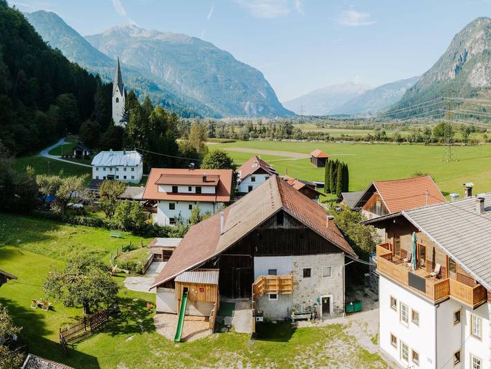 Ferienhaus für 27 Personen, mit Balkon und Garten in Oberdrauburg