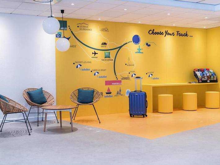 Hôtel pour 2 personnes, avec vue et jardin à Les Pennes-Mirabeau - 2