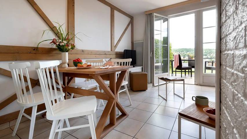 Location de vacances pour 5 personnes, avec sauna ainsi que terrasse et piscine à Houlgate - 2
