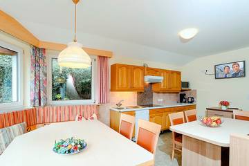 Ferienhaus für 14 Personen in Rechenau, Sölden (Österreich), Bild 2