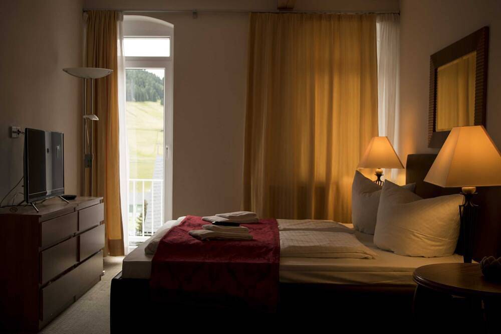 Entire apartment, 3-zimmer Apartment-maisonette Bergblick - Apartments Fichtelberger Blick in Oberwiesenthal, Ore Mountains