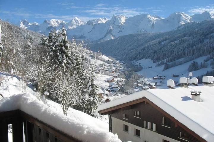 Chalet pour 4 personnes, avec jardin et balcon, animaux acceptés à Le Grand-Bornand