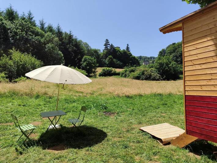 Location de vacances pour 2 personnes, avec vue et jardin à Orcines - 4
