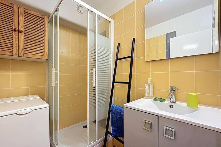 Ganze Wohnung, Helles Studio 4 Pers, Strandnähe mit WLAN in Carnon-Plage, Mauguio