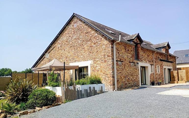 Location de vacances pour 8 personnes, avec Terrasse à Sion-les-Mines