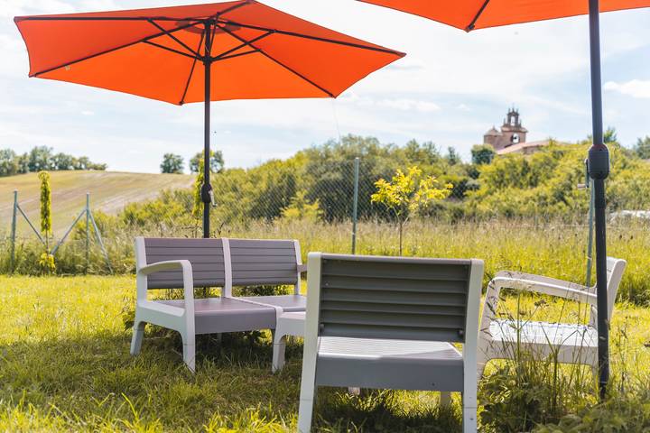 Casa rural para 17 personas, con jardín en Arlanzón