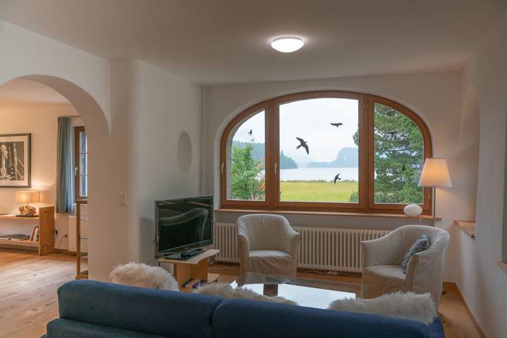 Ganze Wohnung, Chesa Clos – Wohnung mit Seeblick & grossem Garten in Sils/Segl Baselgia, Sils im Engadin/Segl