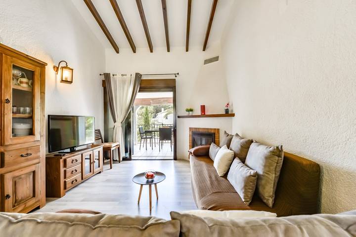 Bungalow für 6 Personen, mit Terrasse und Garten sowie Pool, mit Haustier an der Costa Blanca - 3