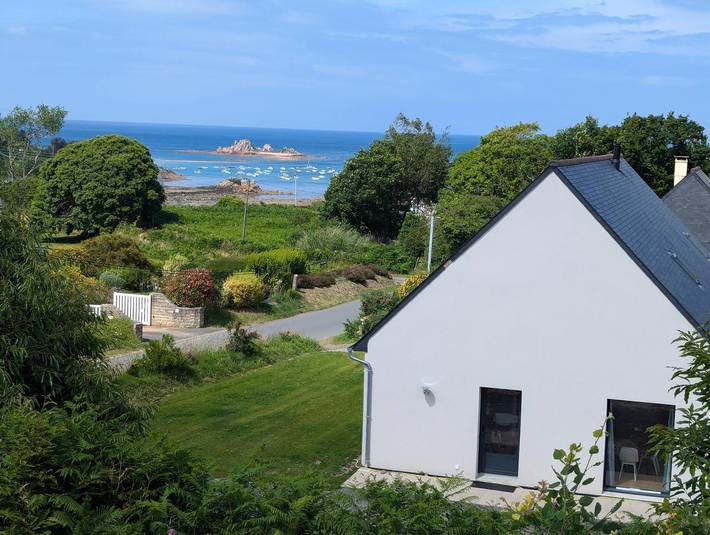Gîte pour 6 personnes, avec Terrasse et Jardin dans Buguélès