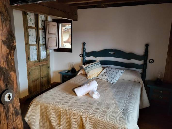 Casa rural para 12 personas, con terraza en Madrigal de la Vera