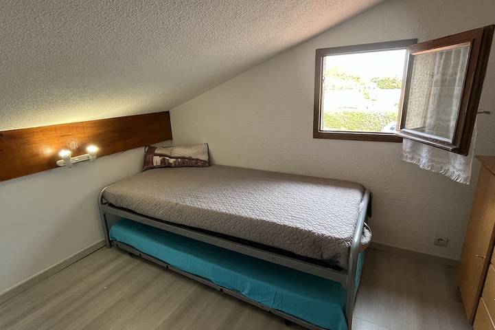 Location de vacances pour 6 personnes, avec terrasse ainsi que piscine et jardin à Vic-la-Gardiole - 3