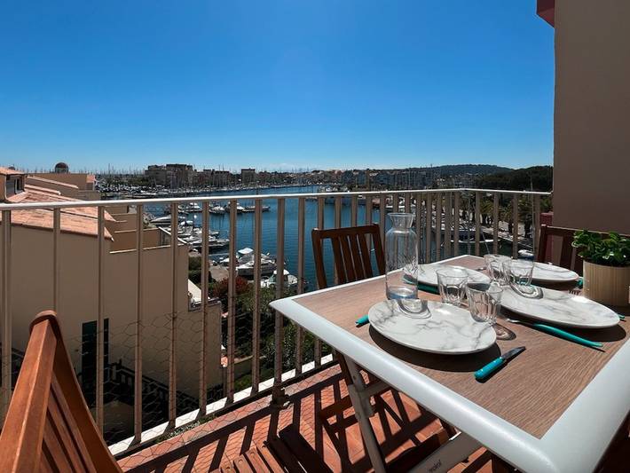 Gîte pour 4 personnes, avec Terrasse dans Port de Gruissan