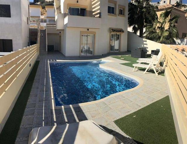 Casa rural para 8 personas, con piscina además de jardín y jacuzzi en Rojales - 4