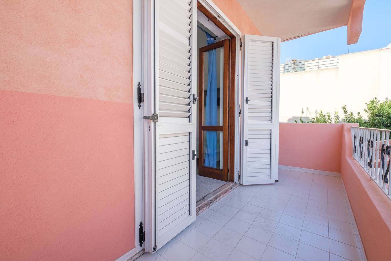 Ganze Wohnung, Ferienwohnung "Case Vacanza Armando Mono Alicudi" mit Balkon, Gemeinschaftsterrasse und Wlan in Lipari