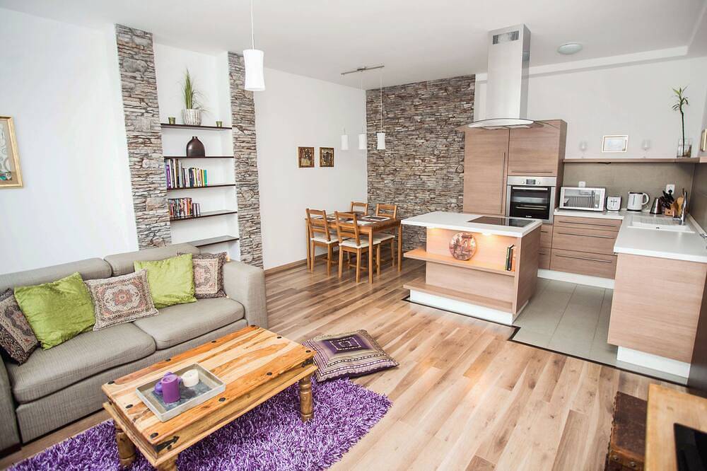 Geheel appartement, Mooie, moderne duplex met terras in het centrum van Boedapest in Boedapest, Centraal Hongarije