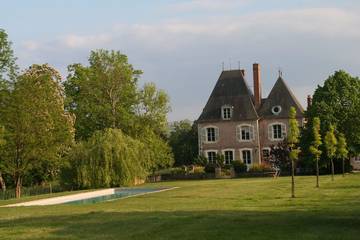Château pour 12 personnes, avec jardin dans le Cher